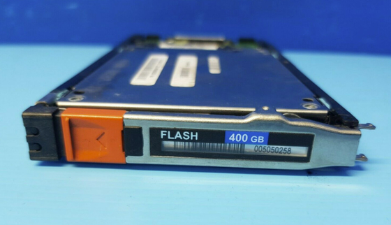 005050258 Dell Emc Vmax 250f تخزين فلاش بالكامل Vmax250f 400G SSD 3.5 4G 528 BPS