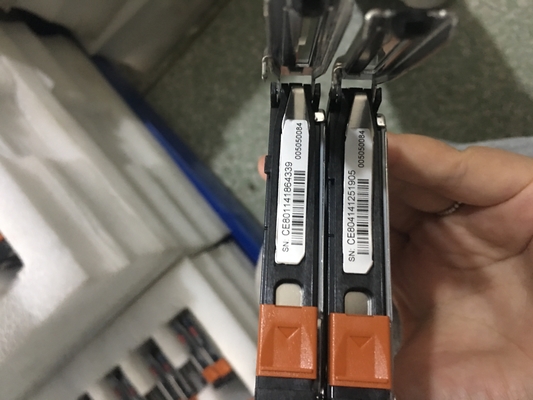 Dell Emc D4-2s10-1200 1.2 تيرا بايت 10 كيلو 12 جرام Sas 2.5 بوصة Hdd Unity XT 380F XT480F D4123F